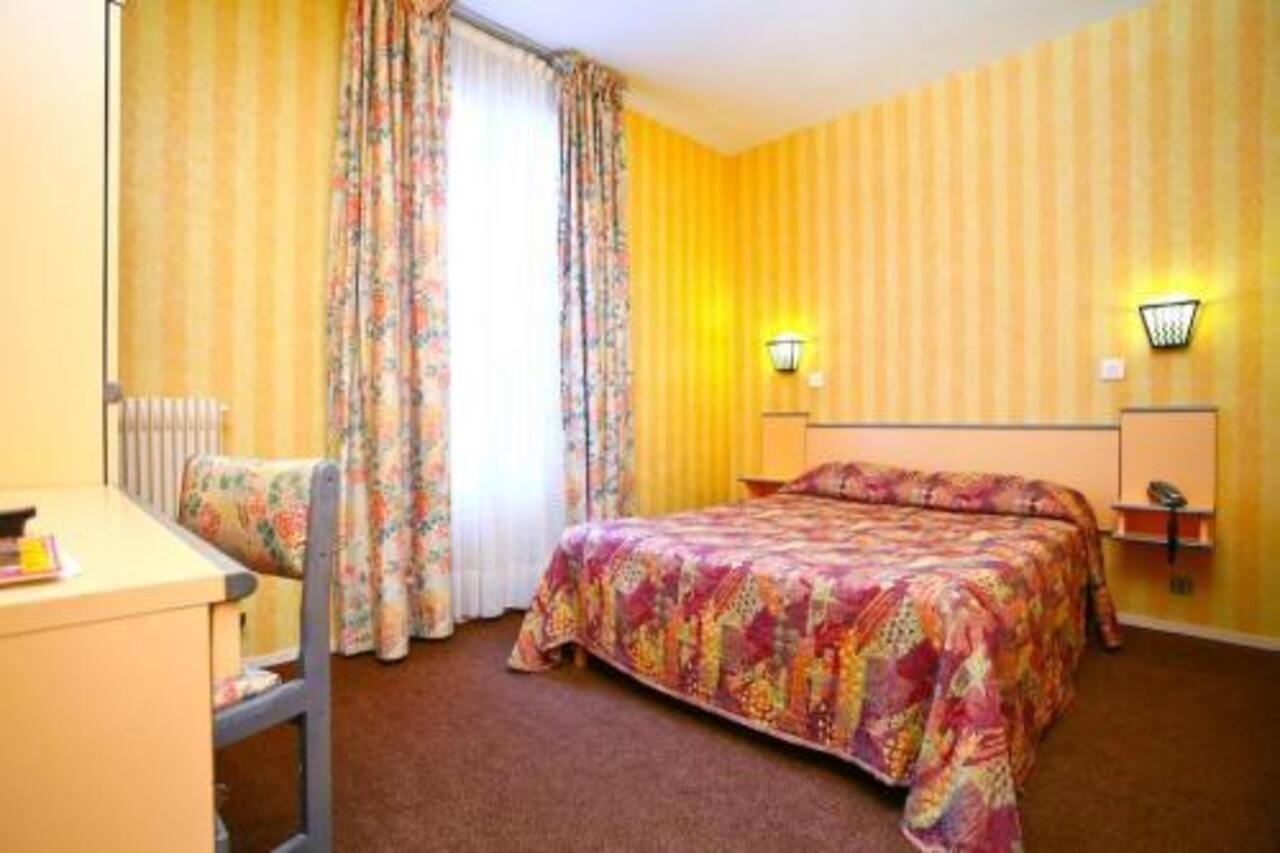 De La Perdrix Rouge Hotel 2*