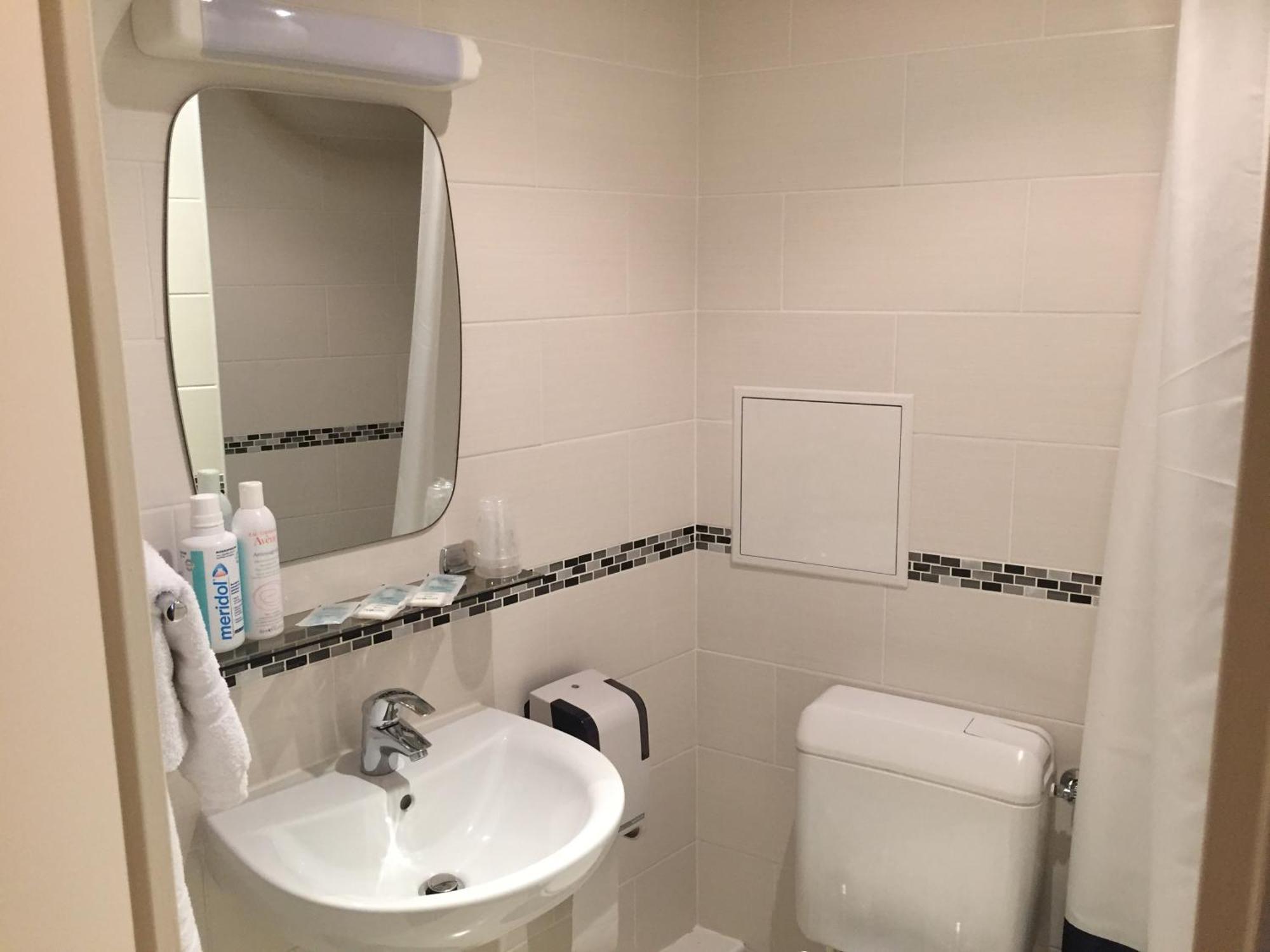 De La Perdrix Rouge 2*