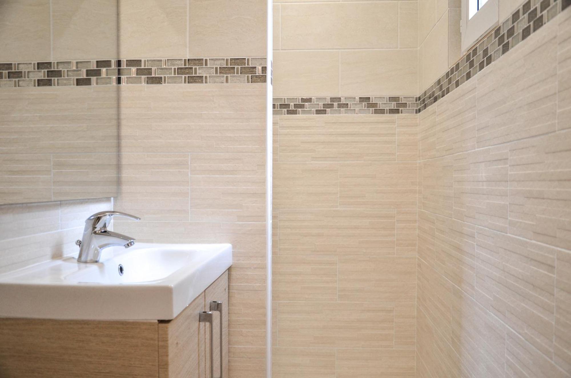 Hotel De La Perdrix Rouge 2*