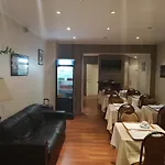 De La Perdrix Rouge Hotel Parigi