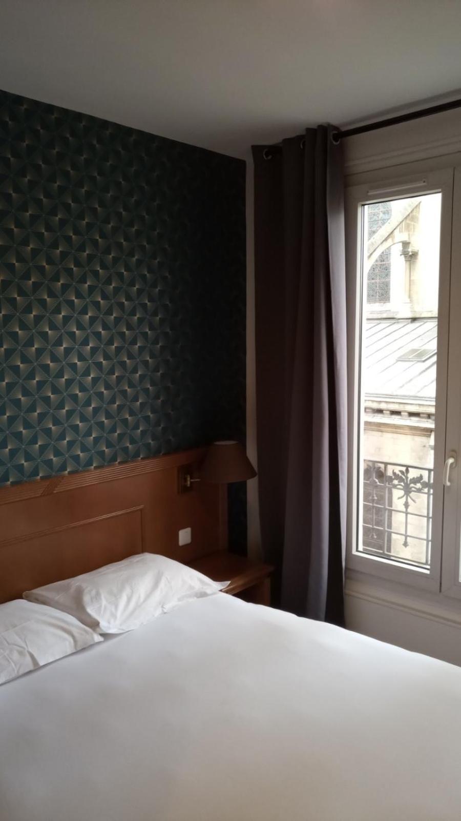 De La Perdrix Rouge Parigi