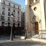 Hotel De La Perdrix Rouge