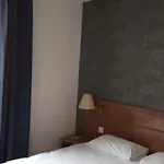 De La Perdrix Rouge Paris