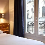 Hotel De La Perdrix Rouge