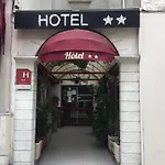 De La Perdrix Rouge 2* Paris