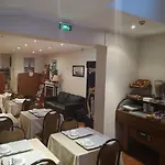 De La Perdrix Rouge Hotel Paris