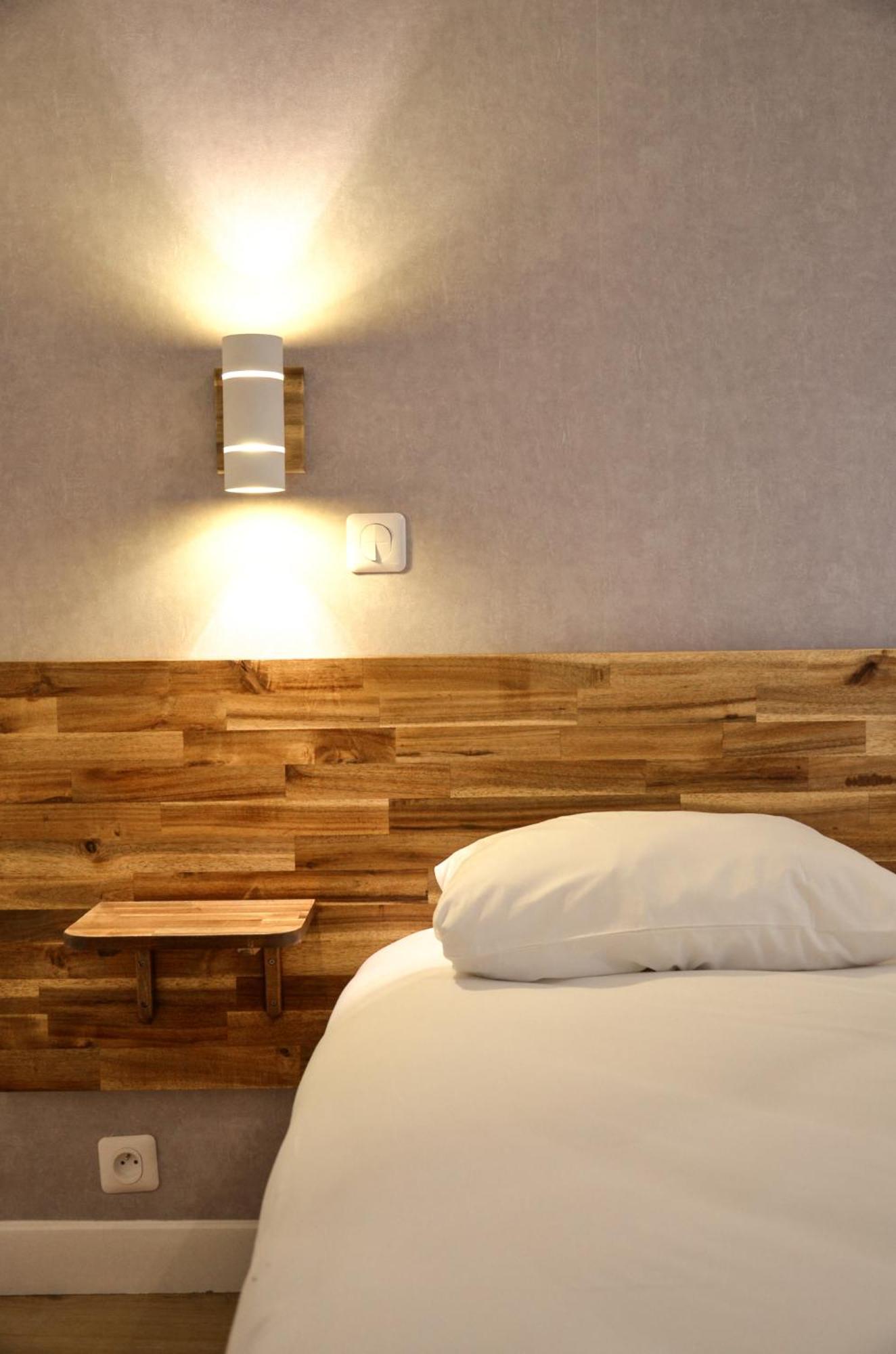 De La Perdrix Rouge Parigi